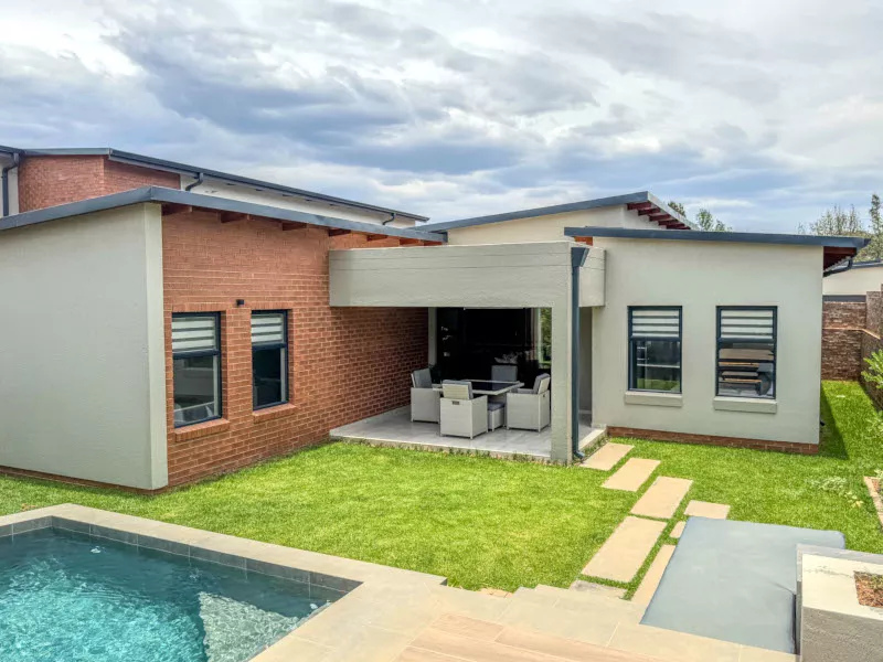 contact img3 - Leogem Property Projects