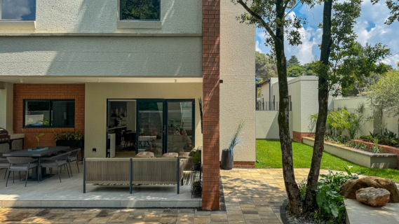 Omega Premium 4-bedroom home at The Merlin Bryanston - 295m&sup2; with four bathrooms